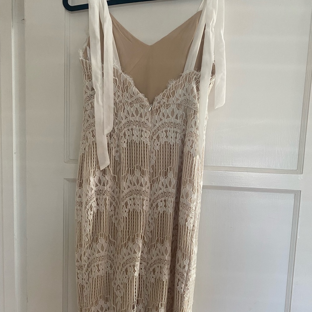 Lulu’s - Picture 4 of 5